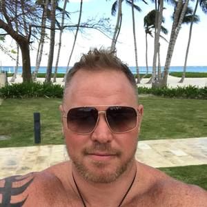 Meet your Posher, Jason